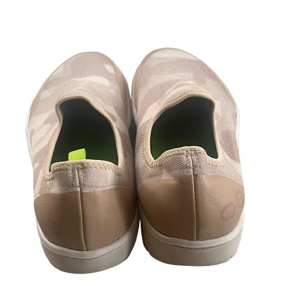 OOFOS OOmg eeZee Limited Women's
Tan Camo 8 - Picture 3 of 5